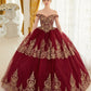 Vestido XV Años Tipo Princea a capas con decoraciones en Encaje Dorado (Varios Colores)