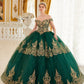 Vestido XV Años Tipo Princea a capas con decoraciones en Encaje Dorado (Varios Colores)
