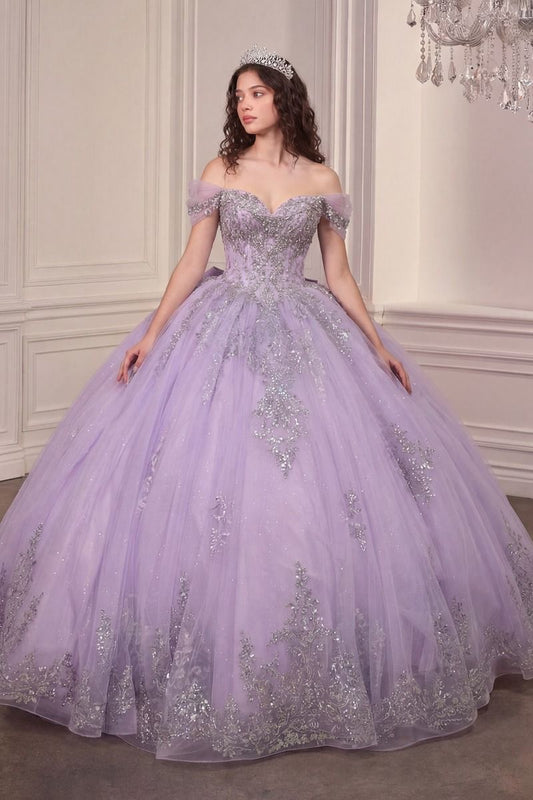 Vestido Corte Princesa, con Escote Corazón, Corsé con Efecto Ilusión, Detallada Pedrería de Cristal y Aplicaciones Bordadas, Varios Colores