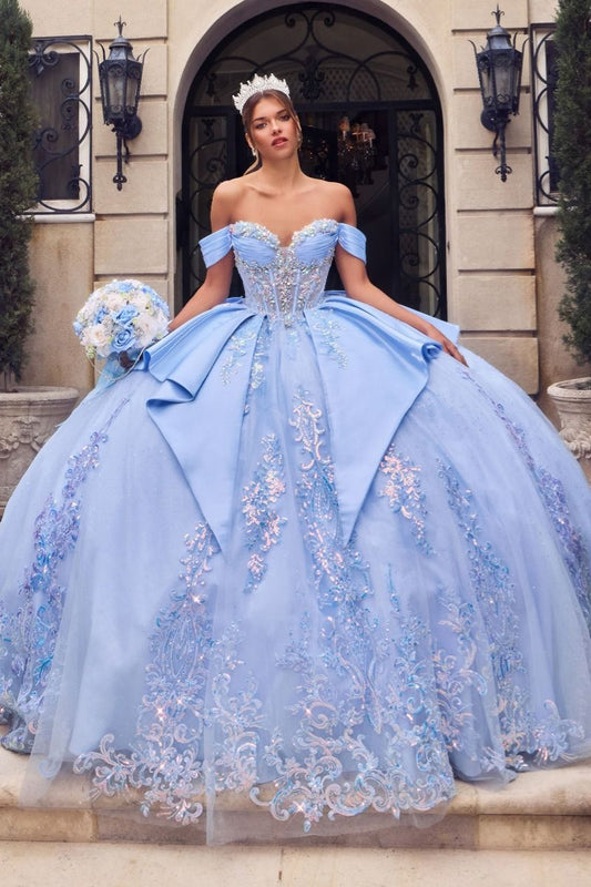 Vestido de Fiess ta, Corpiño Tipo Corsé, Escote Corazón, Mangas Caídas, Con Bordados, Aplicaciones y Lazos Tipo Moño en la Parte Posterior, Colores Lt Blue y Rose