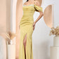Vestido con Abertura en la Pierna con Hombros Descubiertos y Tirantes.(Varios Colores)