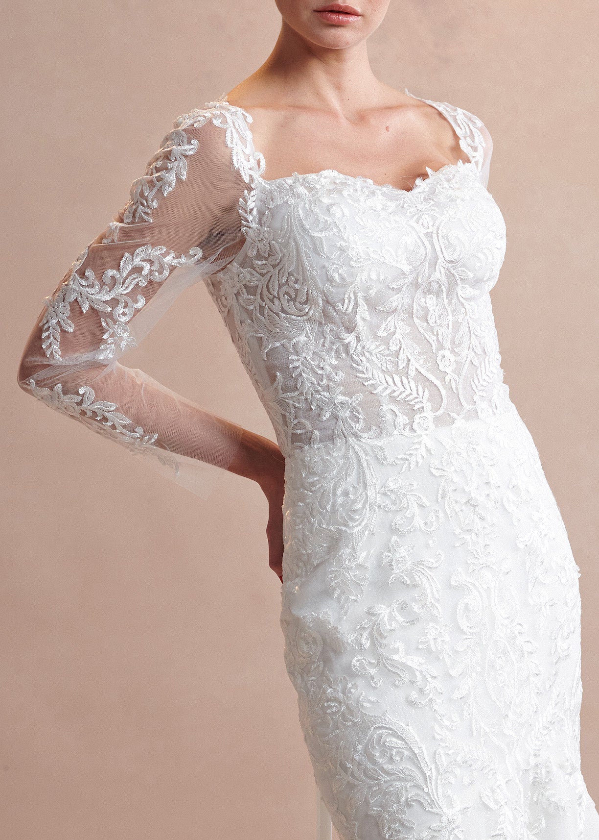 Vestido de Novia Manga Larga y Escote Corazón