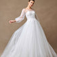Vestido de Novia Línea A Con Manga Larga de Tul Con Decoraciones de Encaje Color Off White.