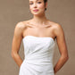 Vestido de Novia de Satén Elástico con Espalda de Encaje y Botones, Color Off White