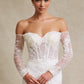Vestido de Novia con Escote de Corazón Corte Sirena y con Manga Larga al Hombro Color Off White