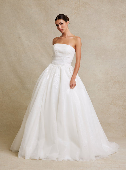 Vestido de Novia en Corte A sin Tirantes con Falda Desmontable Color Off White