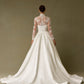 Vestido de Novia de Manga Larga, Cuello Alto Abotonado y Cauda, Color Off White