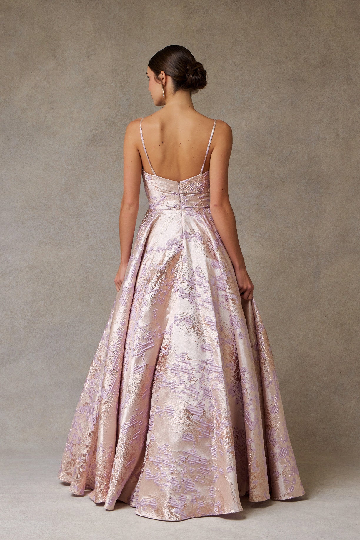Vestido en Linea A Escote de Corazón con Tirantes Estampado Color Blush Lilac