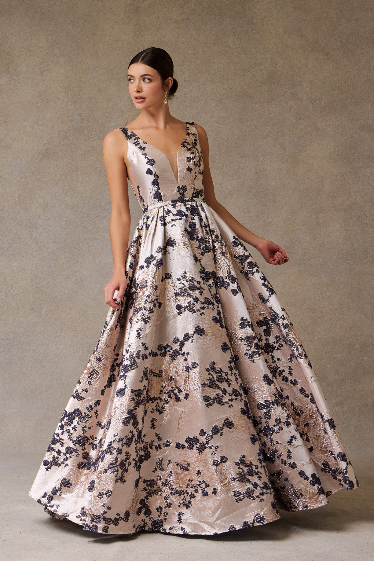 Vestido Estampado Corte en A Escote en V Color Rose Gold Navy Print