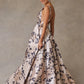 Vestido Estampado Corte en A Escote en V Color Rose Gold Navy Print