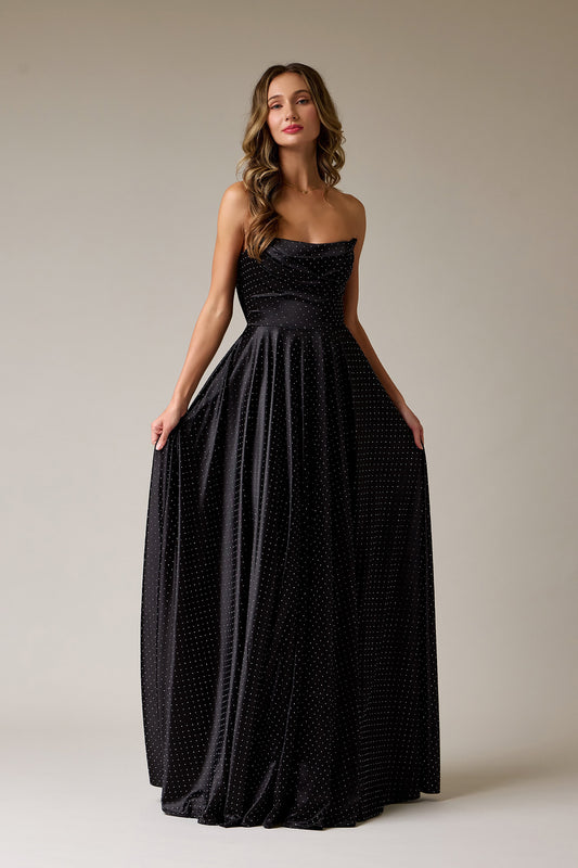 Vestido Corte en A Cuello Redondo con Aplicaciones, Color Black