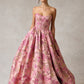 Vestido Corte en A  Sin tirantes y Escote Redondo con Bolsillos laterales con Cintas en la Espalda Color Dusty Rose print