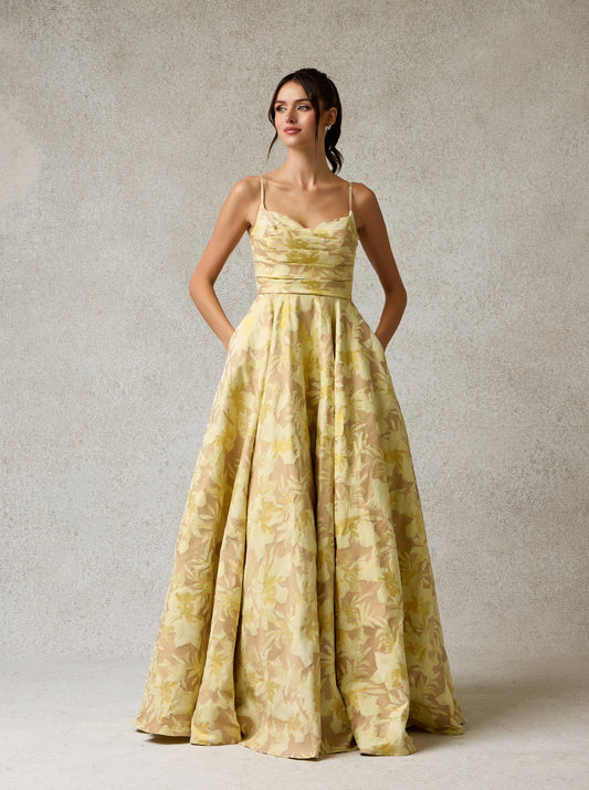 Vestido de Jacquard Estampado Floral,en Corte A, de Tirantes, Escote Corazón con Detalle Plisado, Color Ligth Yellow