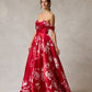 Vestido Línea A de sáten  Hombros Descubiertos Escote Corazón Color Red Print.
