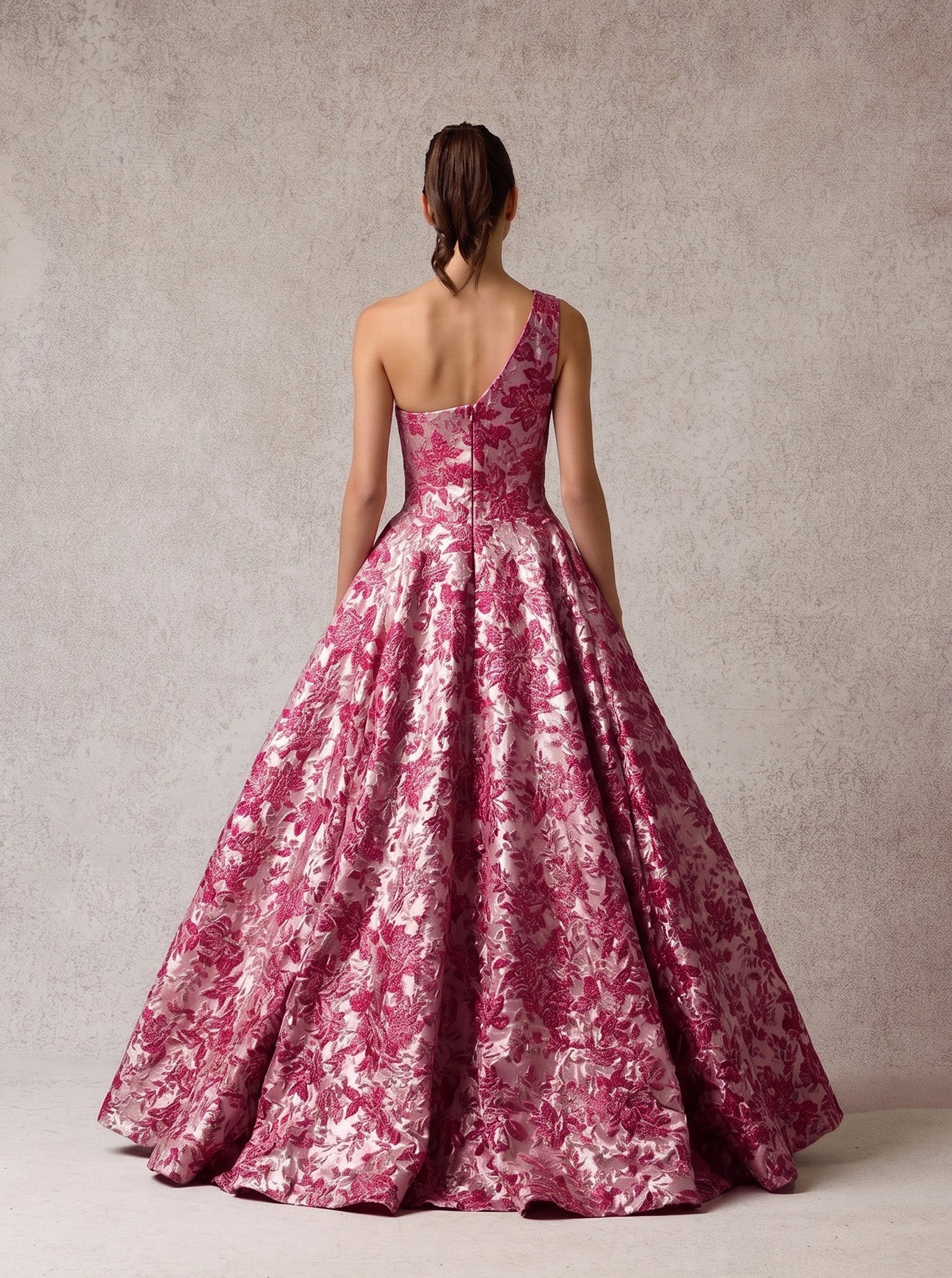 Vestido en Corte A de Jacquard Estampado a un Solo Hombro con Bolsillos Laterales, Color Magenta