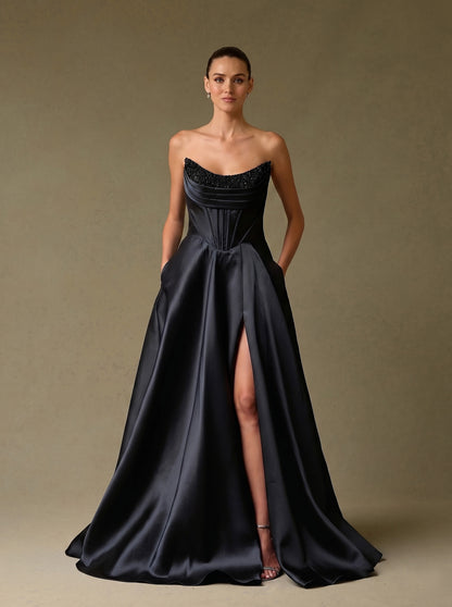 Vestido Corte  A, con Escote Redondo con Detalle de Drapeado y Cuentas, con Abertura y Bolsillos en los Costados, Color Black y Royal