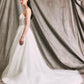 Vestido de Novia En Línea A Sin Mangas Con Escote Corazón y capa Con Velo Color  Off White.