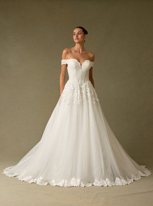 Vestido de Novia de Tul Bordado, con Hombros Descubiertos, Escote Corazón, Cordones en la Espalda y Cauda, Color Off White