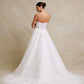 Vestido de Novia con Escote Pronunciado en V de Encaje Bordado con Cuentas y Lentejuelas, Color Off White