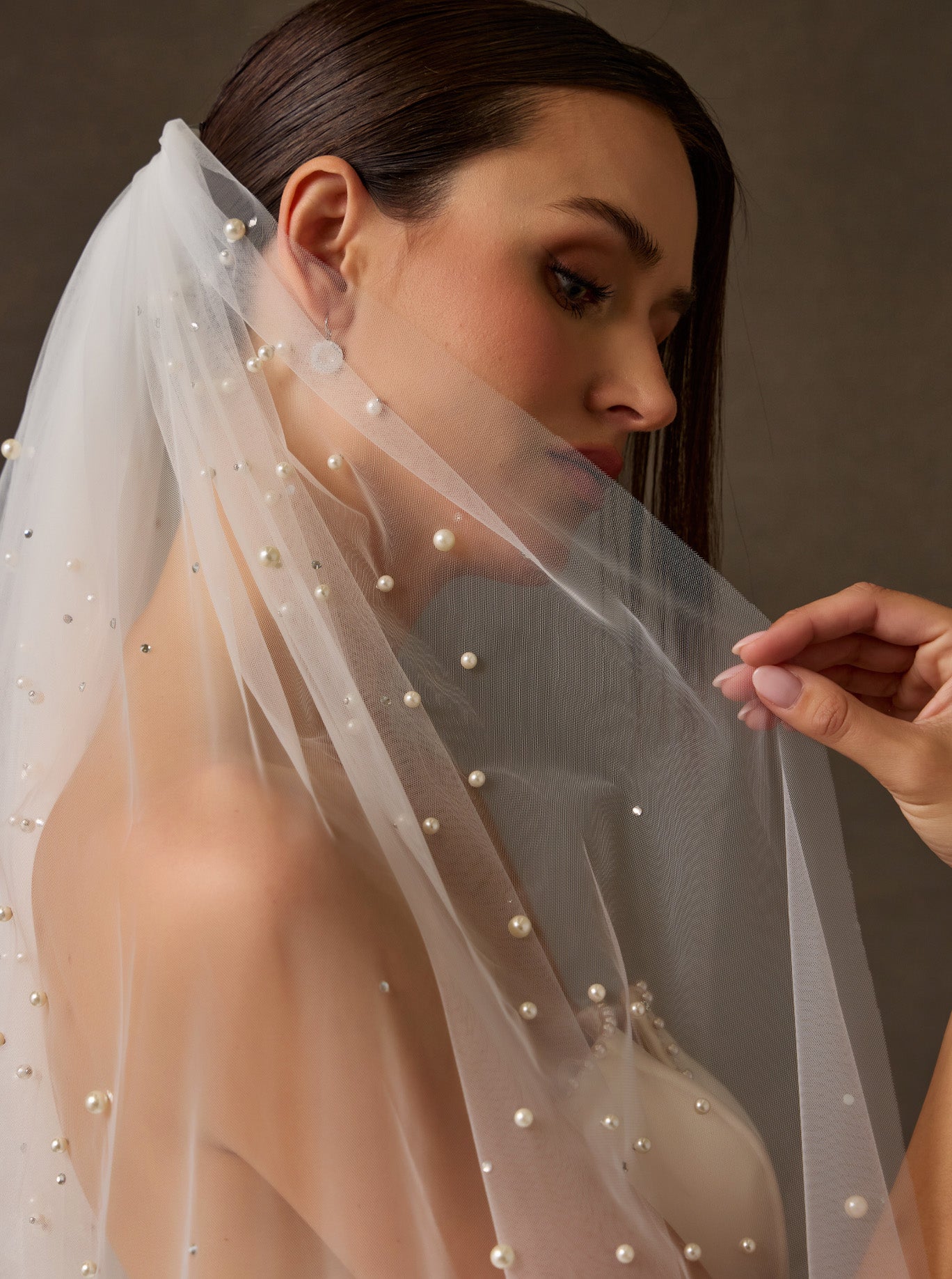 Velo de Tul con Perlas, Color Off White