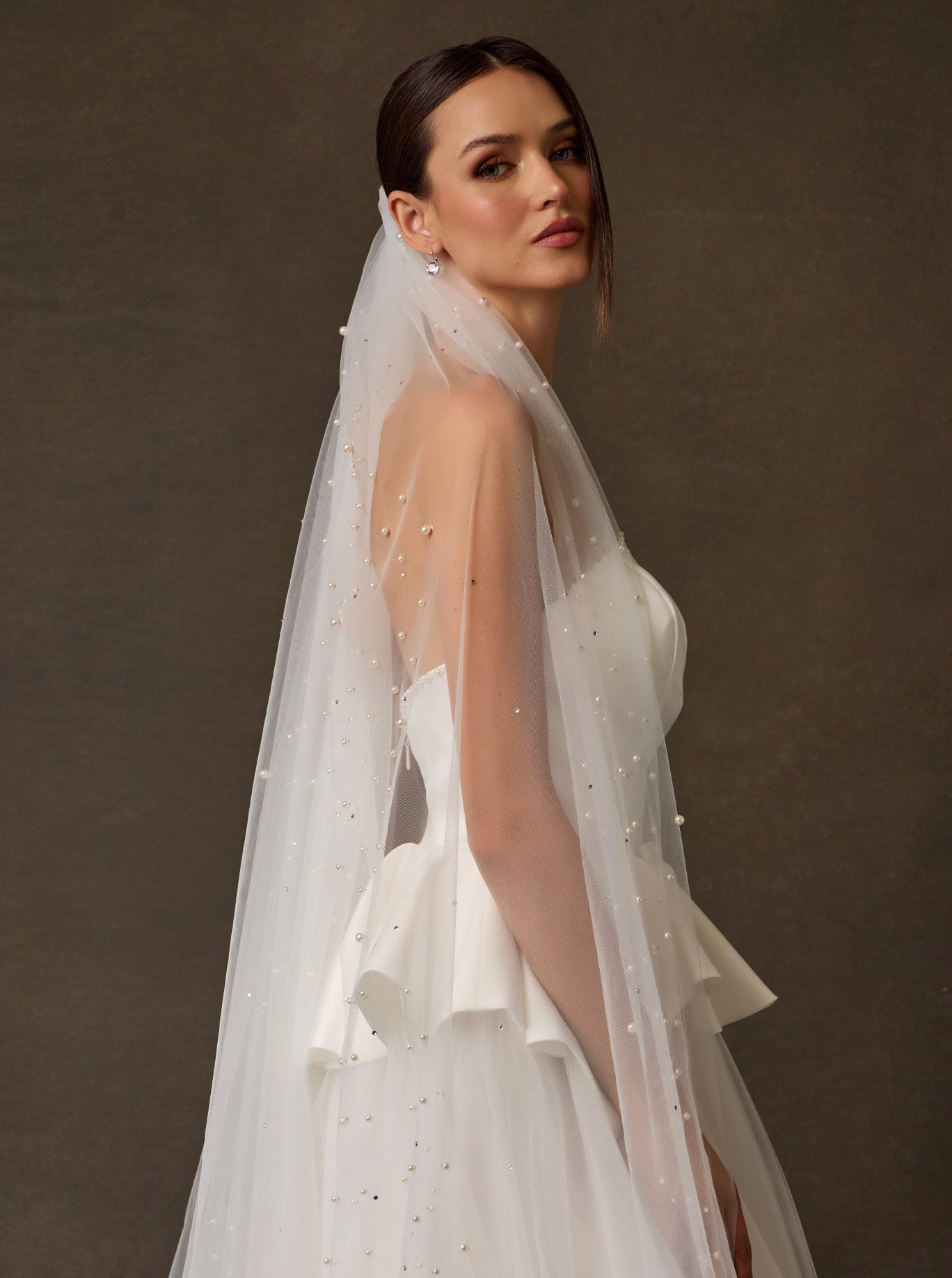 Velo de Tul con Perlas, Color Off White