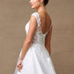 Vestido de Novia en Línea A  con Tirantes  de Encaje Color Off White.