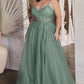 Vestido en Línea A de Encaje y Tul Curvy. (Varios Colores(