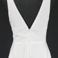 Vestido de Novia en Corte A, Escote en V, Falda Fluida y Abertura en la Pierna, Color White