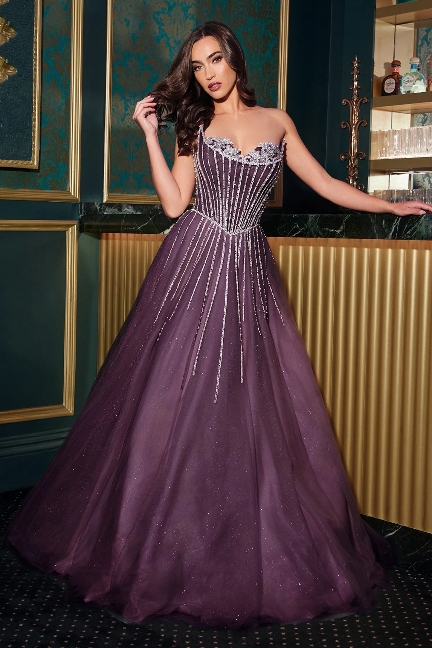 Vestido de Fiesta en corte A de Tul con Escote Bordado con Cuentas y Cristales (varios Colores)