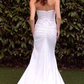Vestido de Novia de Satén Elástico Sin Tirantes.
