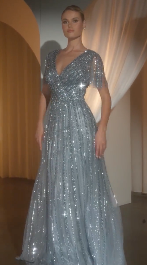 Vestido en Línea A con Adornos de Lentejuelas(Dos Colores)