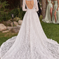Vestido de Novia de Encaje y Chaqueta Desmontable.
