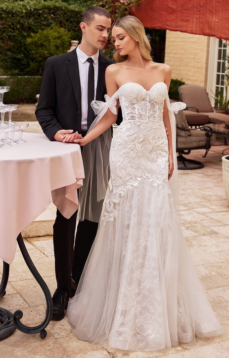 Vestido de Novia corte Sirena con Hombros Desconectados.