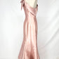 Vestido Corte  de sirena con un solo hombro. (Varios Colores)