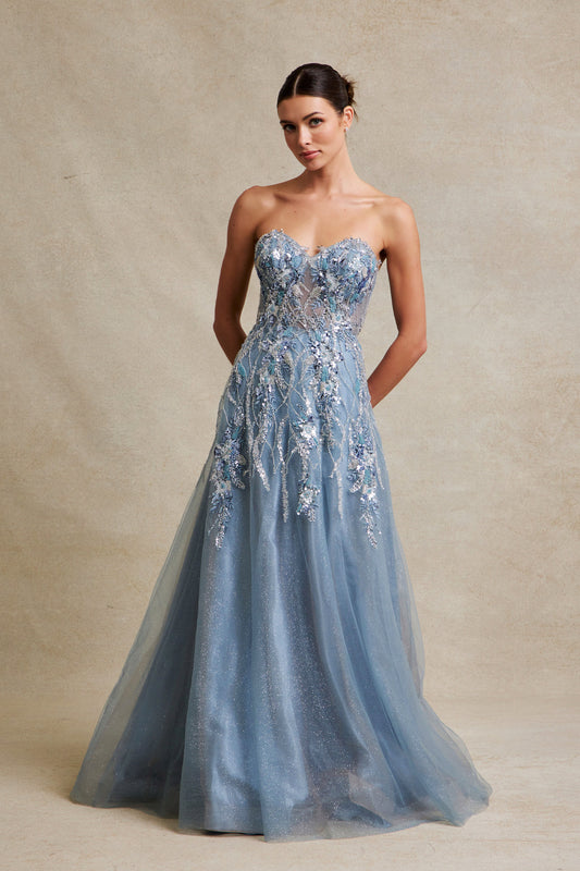 Vestido de Tul en Corte A con Corsé de Encaje Bordado Color Ice Blue