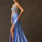 Vestido Con Corpiño Bordado, con Tirantes Escote Corazón, Cauda Corta y Abertura en la Pierna