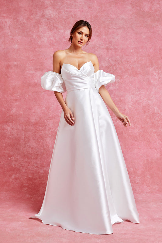 Vestido de Novia Línea en A con Mangas Abullonadas Desmontables y Abertura enla Pierna  Color Offe White.