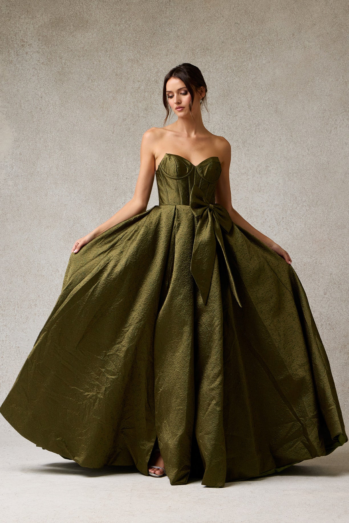 Vestido en línea A Con Estampado Jacquard, Colores Red y Olive
