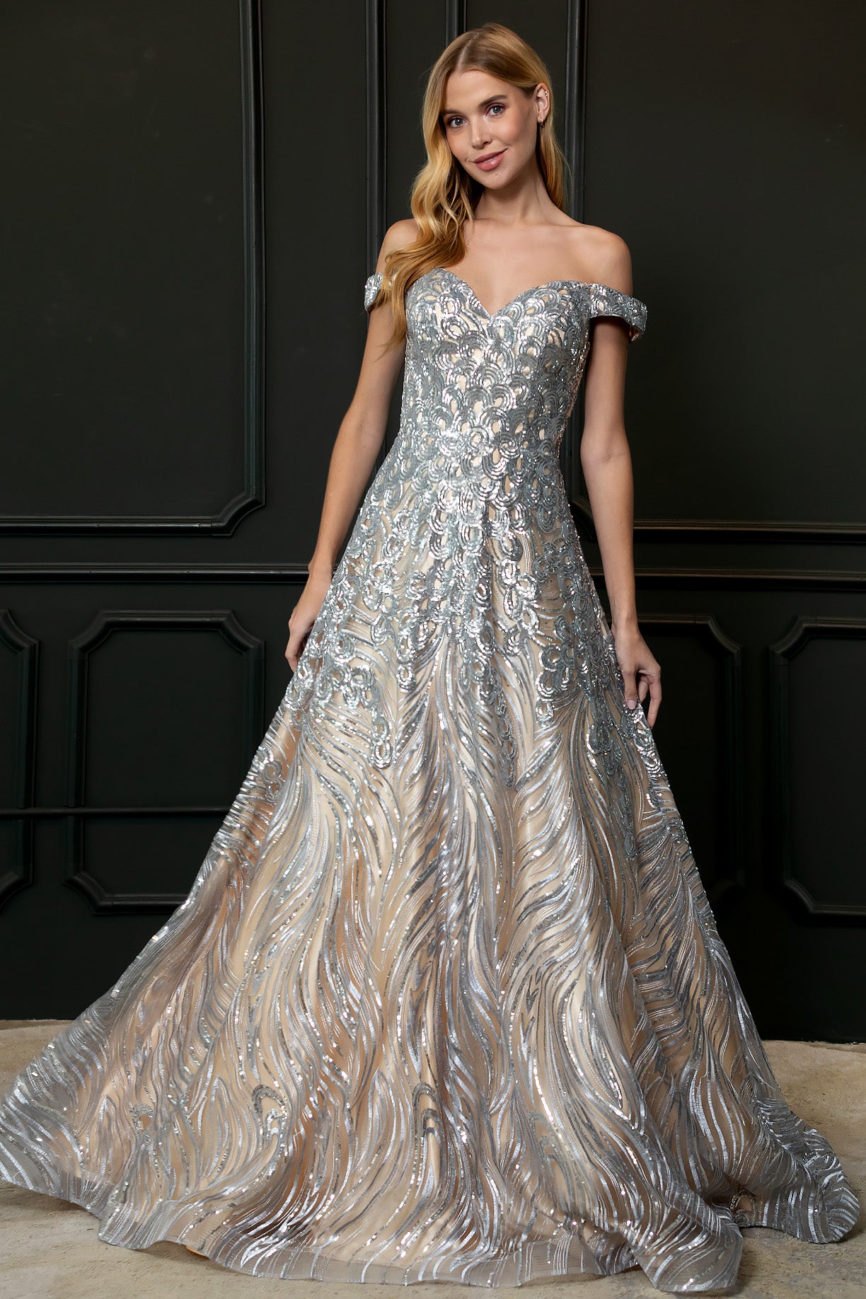 Vestido en línea A con Hombro Fuera, Escote de Corazón y Bolsillo Lateral Silver Nude.