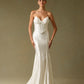 Vestido de Novia Corte Sirena Sin Tirantes y con Cola  Off White.