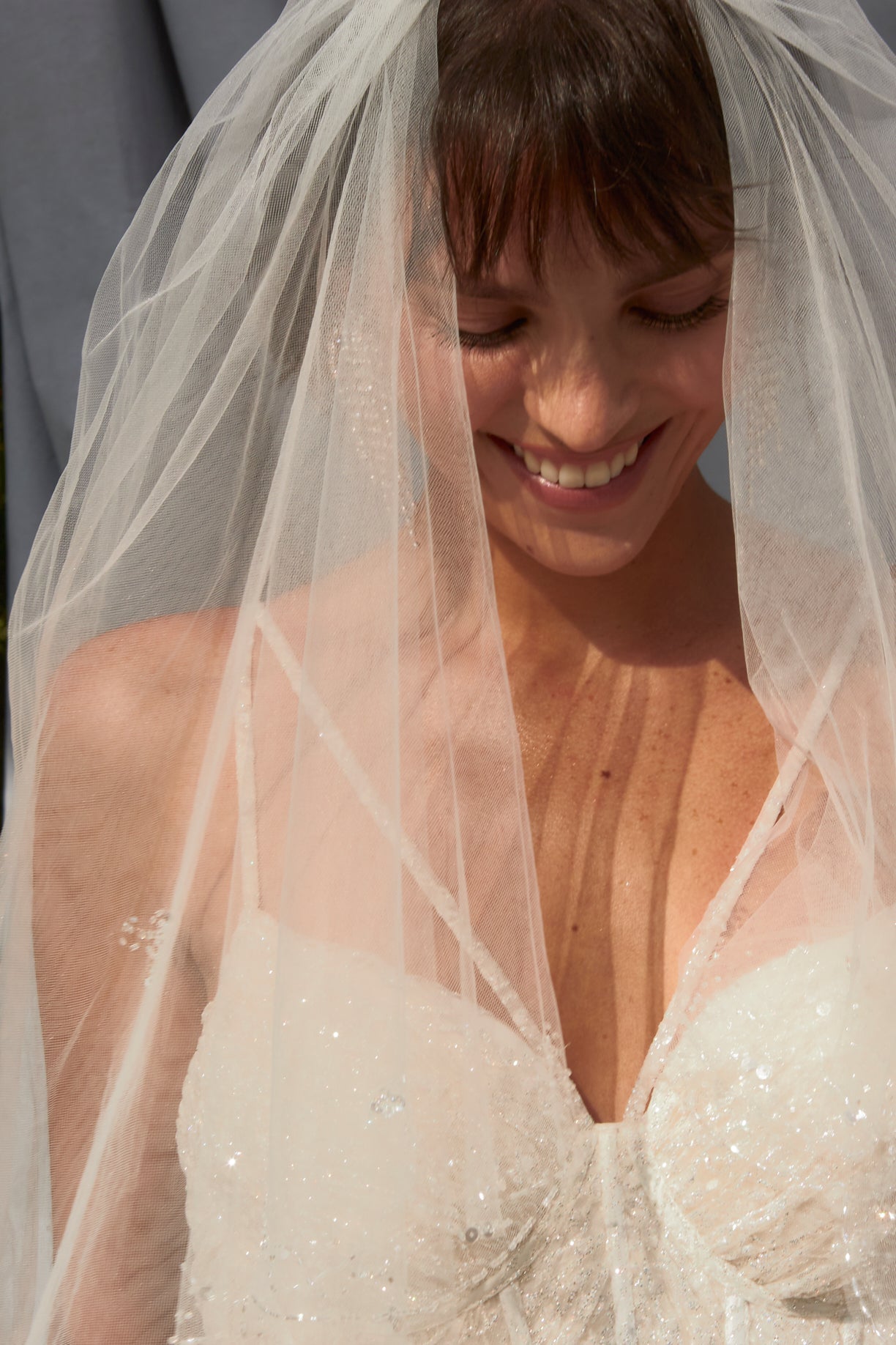 Velo de Novia Corto en Capas, Color Off White