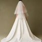 Velo Corto a Dos Capas, con Perlas y Cunetas, Color Off White
