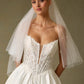Velo Corto a Dos Capas, con Perlas y Cunetas, Color Off White
