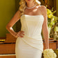 Vestido de Novia Ajustado con Drapeado en Escote y Cintura con Cauda Corta, Color Off White