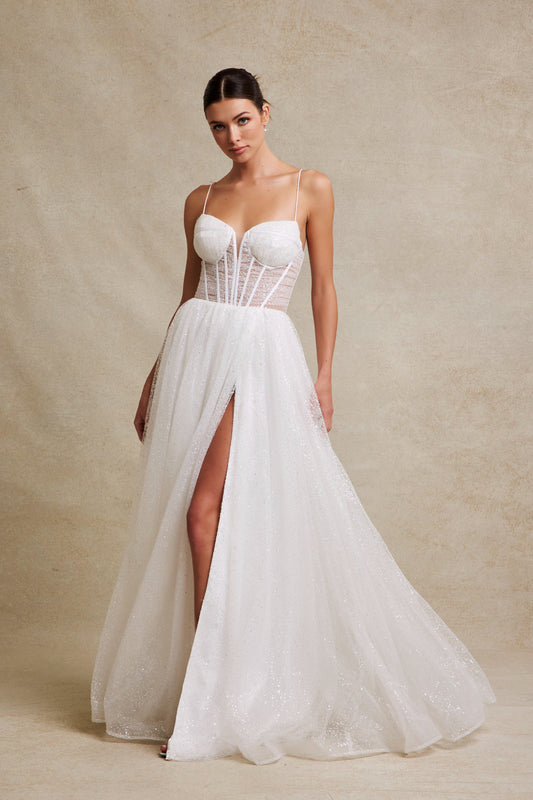 Vestido de Novia de Tul con Tirantes y Corsé Bordado con Brillos, Color Off White