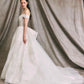 Vestido de Novia Hombros Fuera, Codones en la Espalda  y Escote de Corazón.