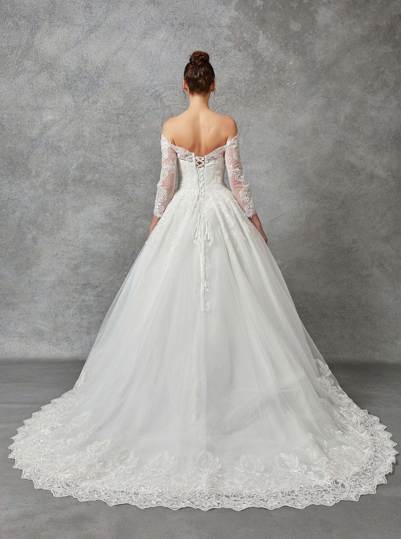 Vestido de Novia Bordado con Cuentas y Lentejuelas con Manga Larga al Hombro, Color Off White
