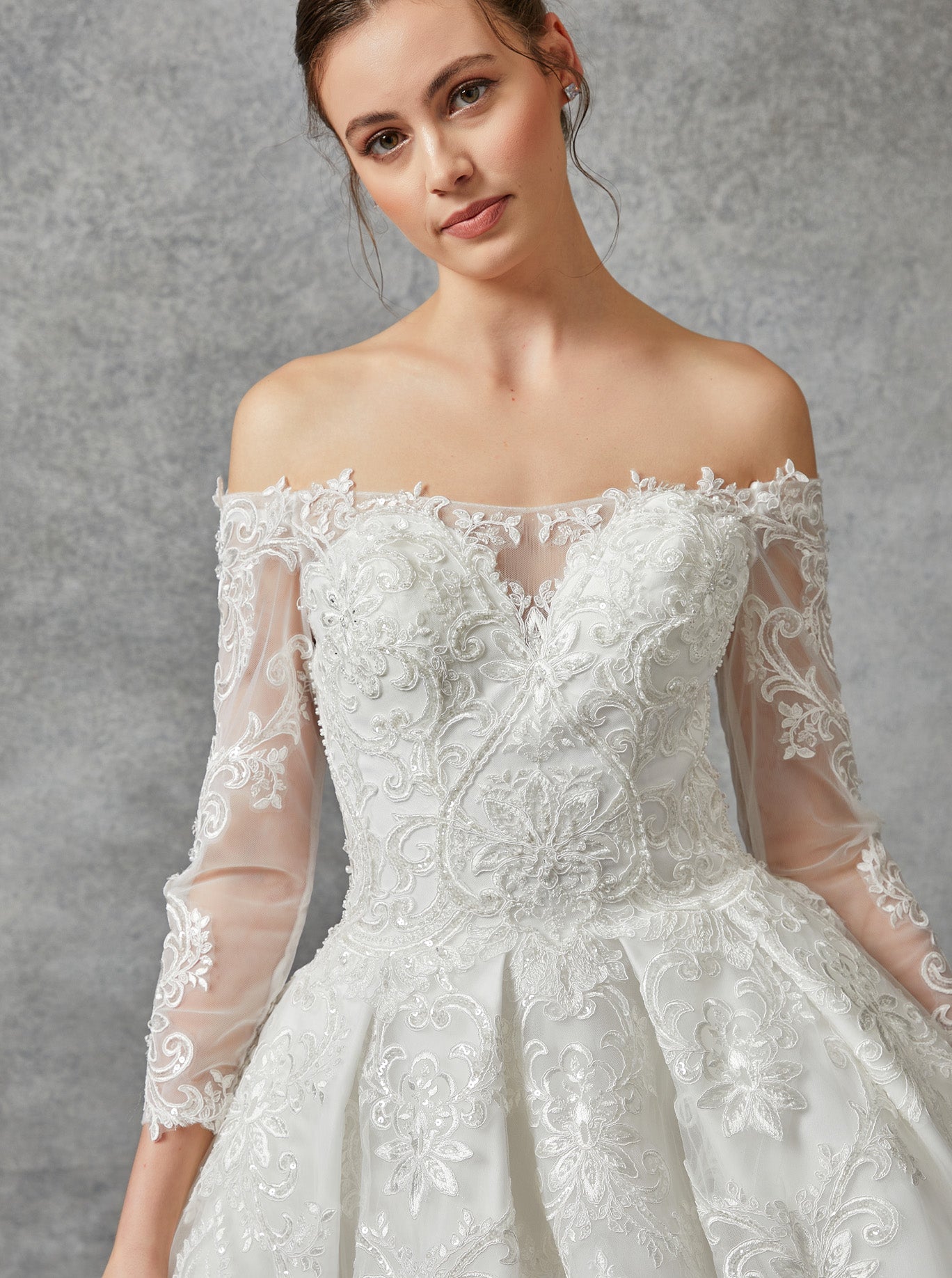 Vestido de Novia Bordado con Cuentas y Lentejuelas con Manga Larga al Hombro, Color Off White