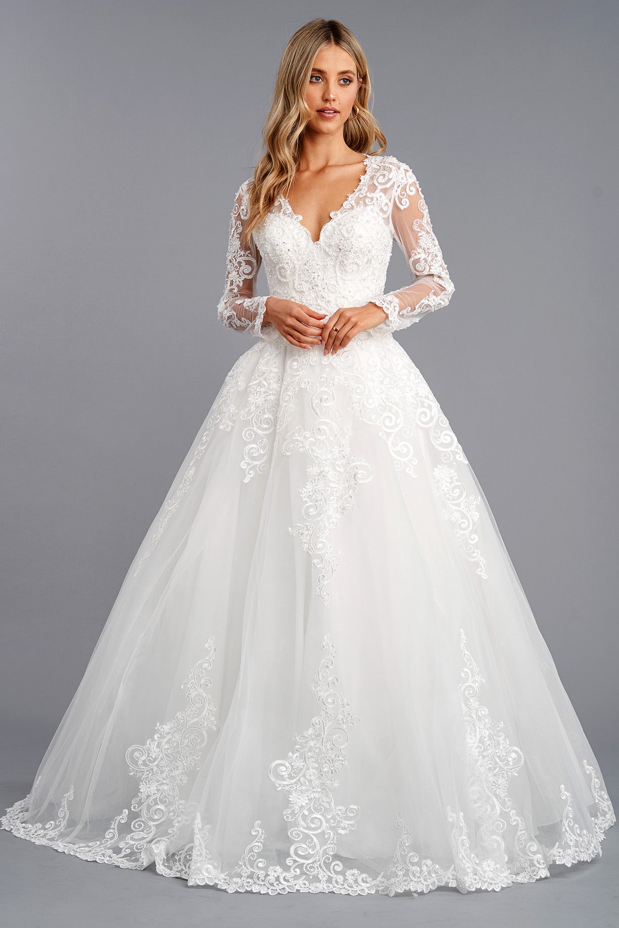 Vestido de Novia en Corte A, Con Manga Larga, Escote en V y Cintas en la Espalda, Color Off White