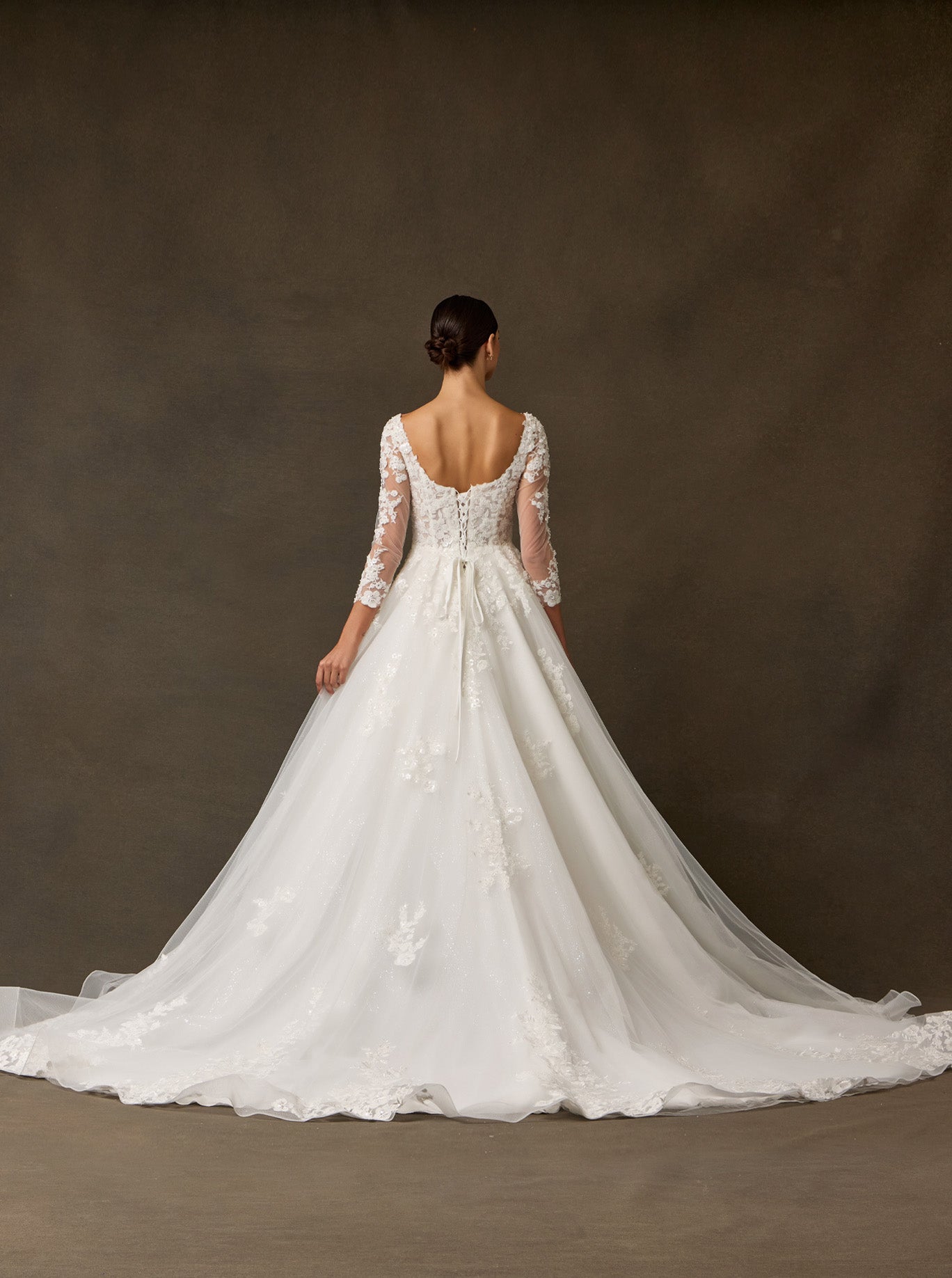 Vestido de Novia con Mangas 3/4, Escote Corazón, con Lazos en la Espalda, Color Off White